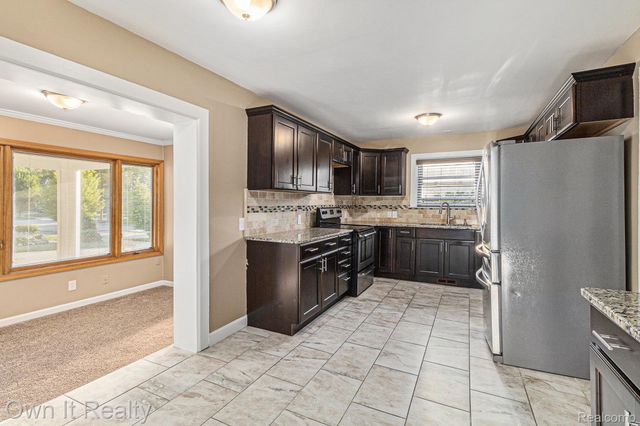 1000 S Denwood Street, Dearborn, MI 48124