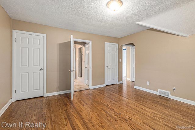 1000 S Denwood Street, Dearborn, MI 48124