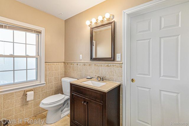 1000 S Denwood Street, Dearborn, MI 48124