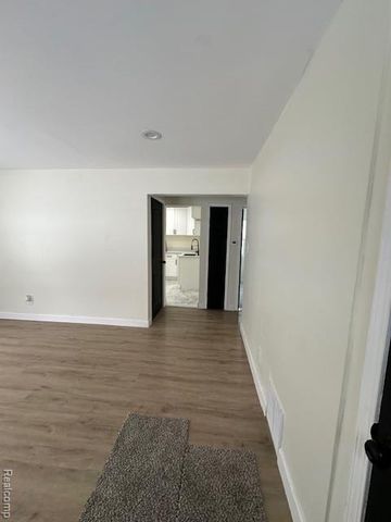 19345 Archdale Street, Detroit, MI 48235