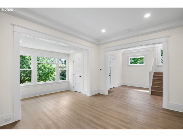 3003 Se WOODWARD St, Portland, OR 97202