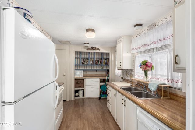 9302 E Broadway Road 16, Mesa, AZ 85208