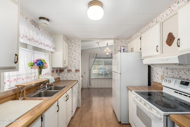 9302 E Broadway Road 16, Mesa, AZ 85208