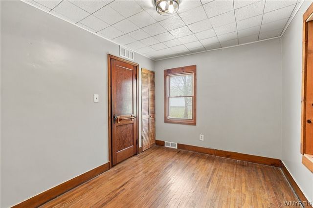 23 Cherry Lane, Cheektowaga, NY 14225