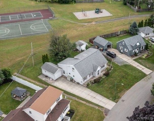 23 Cherry Lane, Cheektowaga, NY 14225