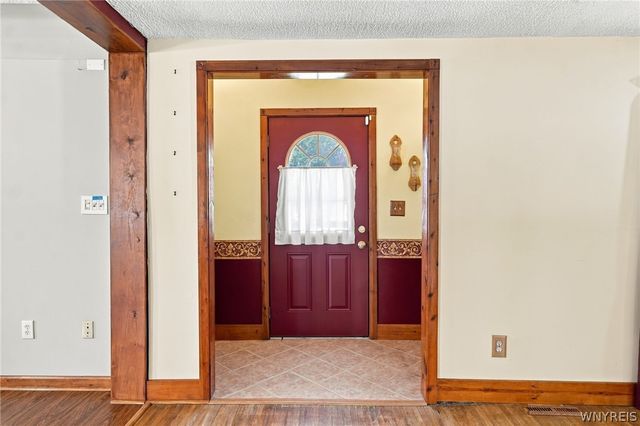 23 Cherry Lane, Cheektowaga, NY 14225