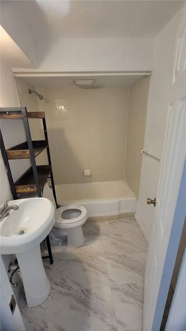 4461 Highridge St 2, Observatory Hill, PA 15214