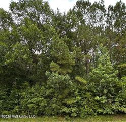 Mississippi 613, Moss Point, MS 39562
