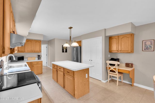 1 Silver Birch Court, Monmouth Junction, NJ 08852