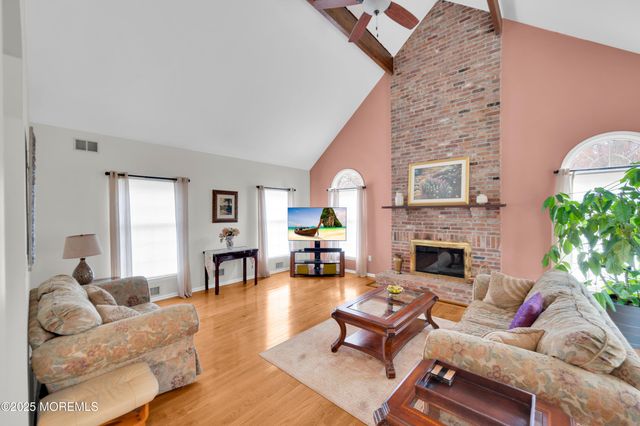 1 Silver Birch Court, Monmouth Junction, NJ 08852