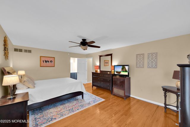 1 Silver Birch Court, Monmouth Junction, NJ 08852