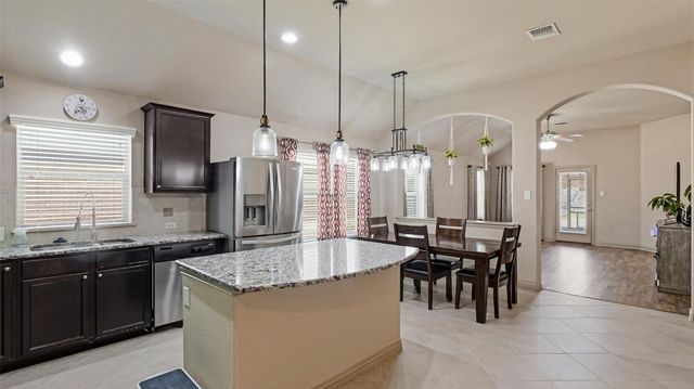 102 N Pasture CV, Hutto, TX 78634