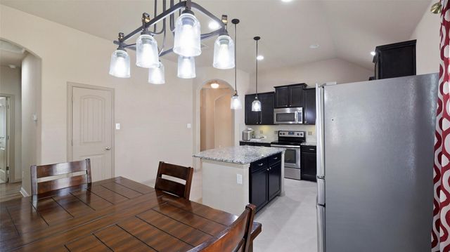 102 N Pasture CV, Hutto, TX 78634