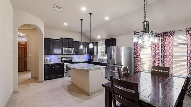 102 N Pasture CV, Hutto, TX 78634