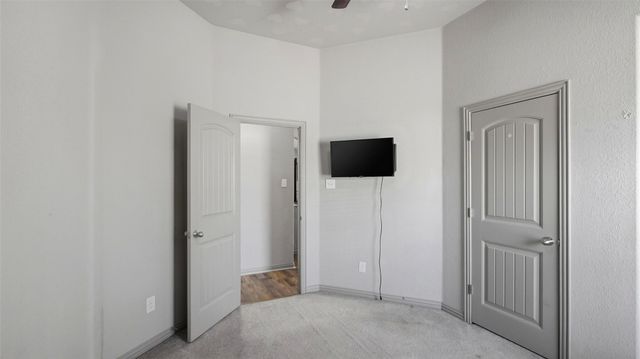 102 N Pasture CV, Hutto, TX 78634