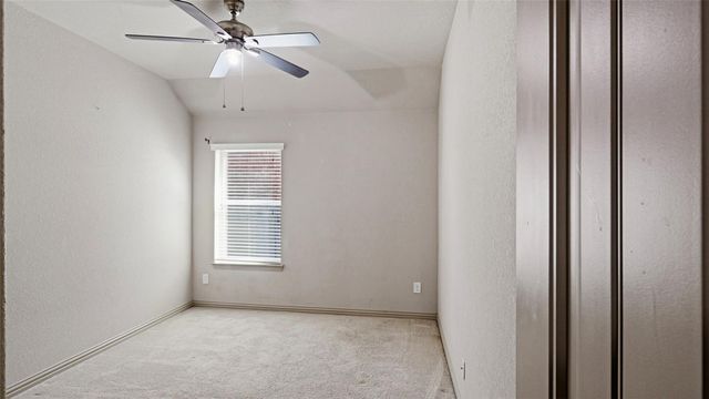 102 N Pasture CV, Hutto, TX 78634