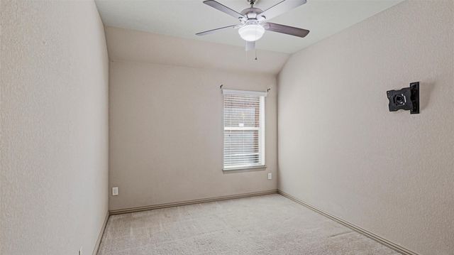 102 N Pasture CV, Hutto, TX 78634