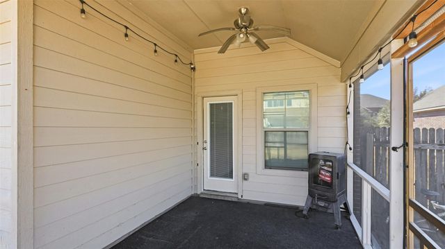 102 N Pasture CV, Hutto, TX 78634