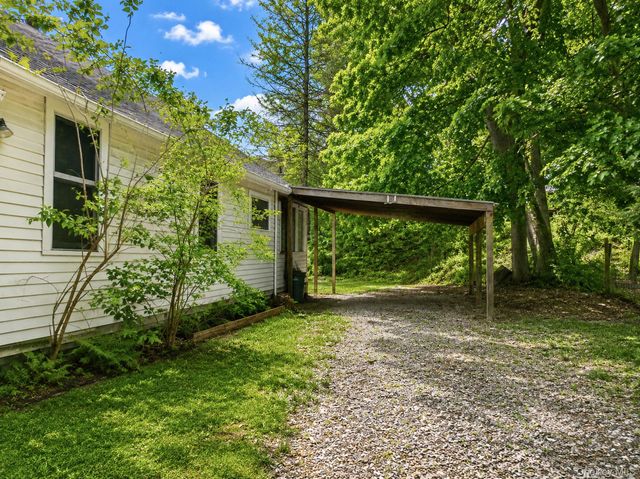 15 Well Road, Walden, NY 12586