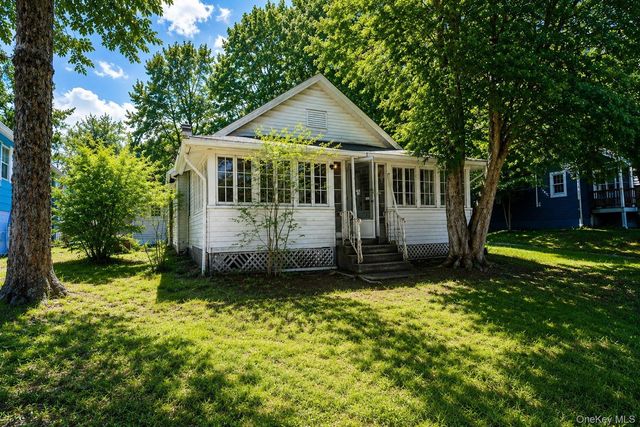 15 Well Road, Walden, NY 12586