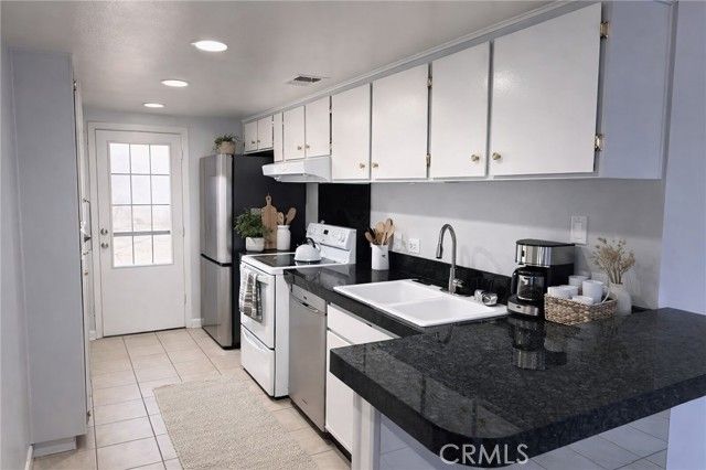 74443 Driftwood Drive 2, Palm Desert, CA 92260