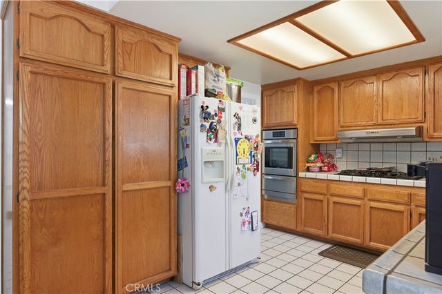16711 Parthenia Street 2, North Hills, CA 91343