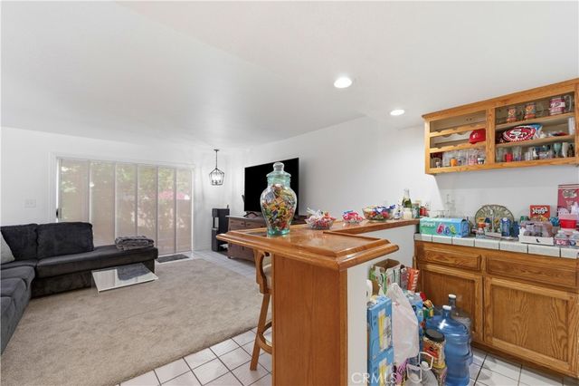 16711 Parthenia Street 2, North Hills, CA 91343