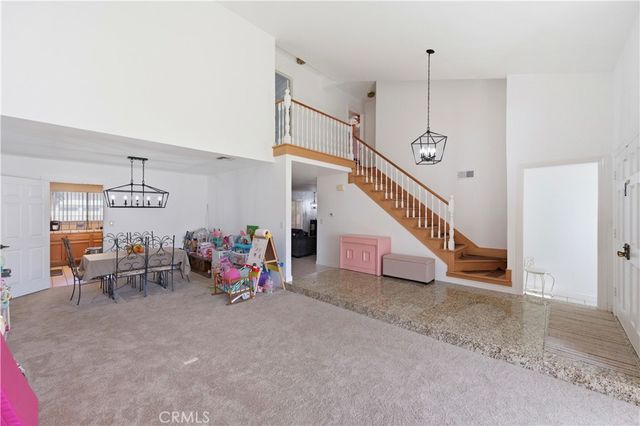 16711 Parthenia Street 2, North Hills, CA 91343