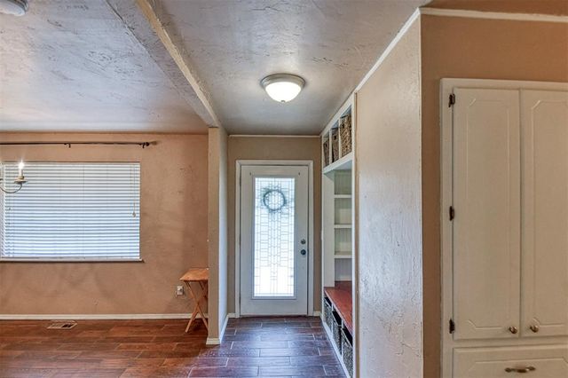10431 Schwartz Drive, Oklahoma City, OK 73165