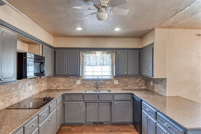 10431 Schwartz Drive, Oklahoma City, OK 73165