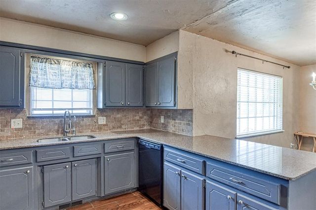 10431 Schwartz Drive, Oklahoma City, OK 73165