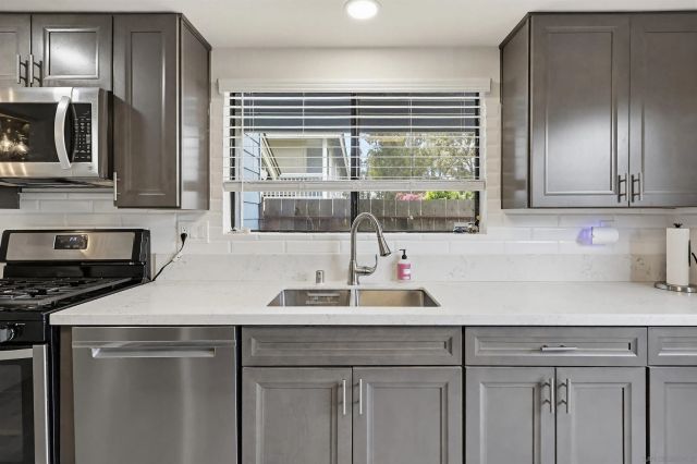 4452 Benfield, San Diego, CA 92113