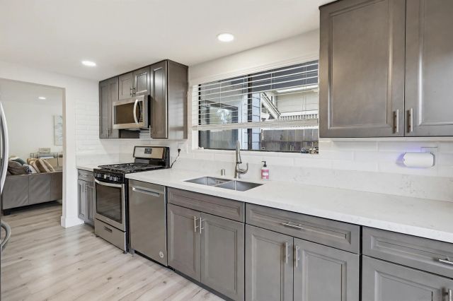 4452 Benfield, San Diego, CA 92113