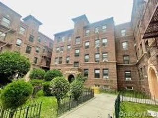 6140 Saunders street C15, Rego Park, NY 11374