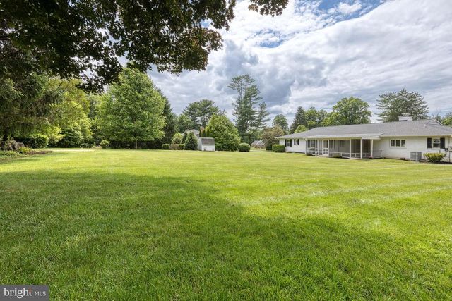 8205 TALLY HO RD, Lutherville Timonium, MD 21093