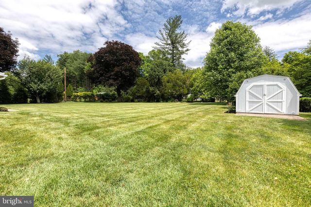 8205 TALLY HO RD, Lutherville Timonium, MD 21093