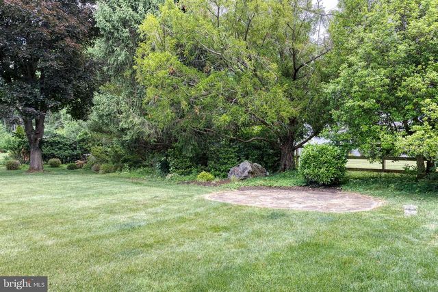 8205 TALLY HO RD, Lutherville Timonium, MD 21093