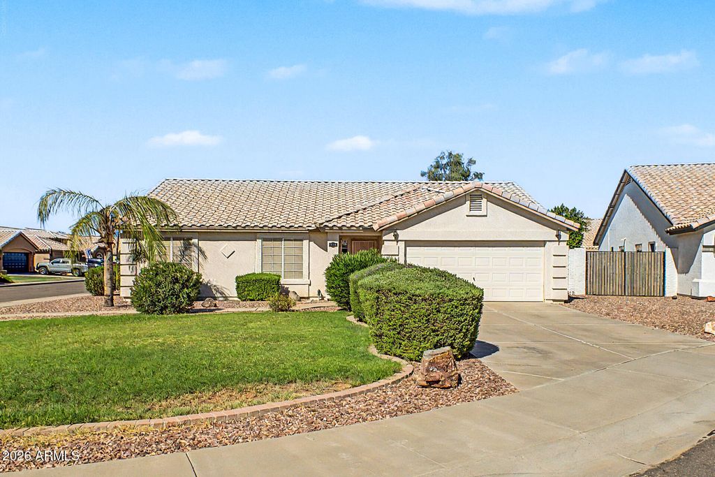 938 S SAN JOAQUIN Court, Gilbert, AZ 85296 — exterior