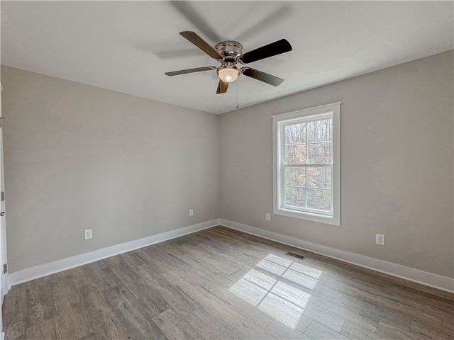 106 W South 6th Street, Seneca, SC 29678