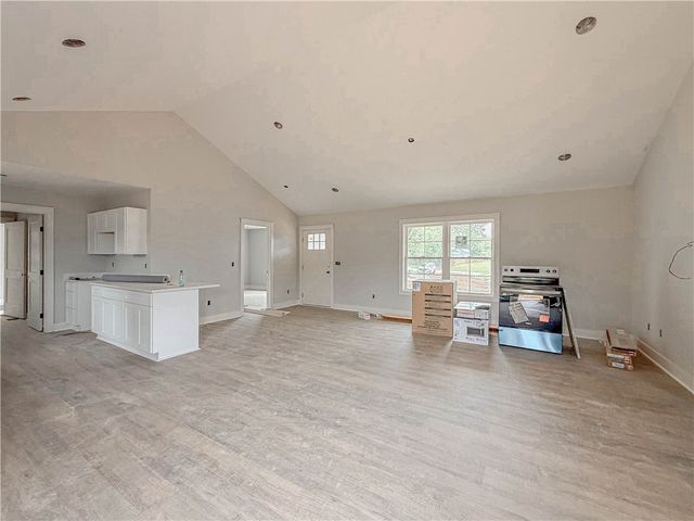 106 W South 6th Street, Seneca, SC 29678