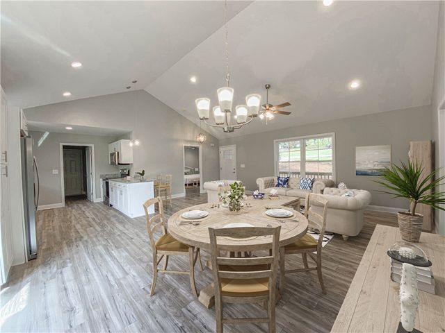 106 W South 6th Street, Seneca, SC 29678