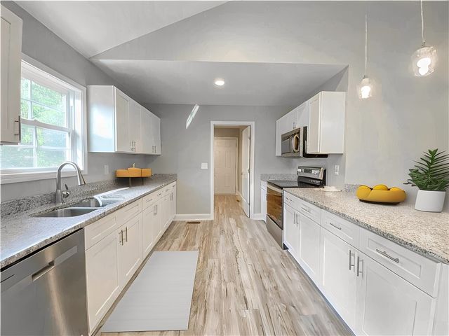 106 W South 6th Street, Seneca, SC 29678