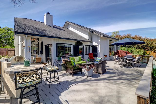 1289 River Ridge Drive, Redding, CA 96003