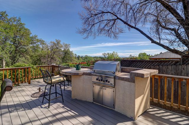 1289 River Ridge Drive, Redding, CA 96003