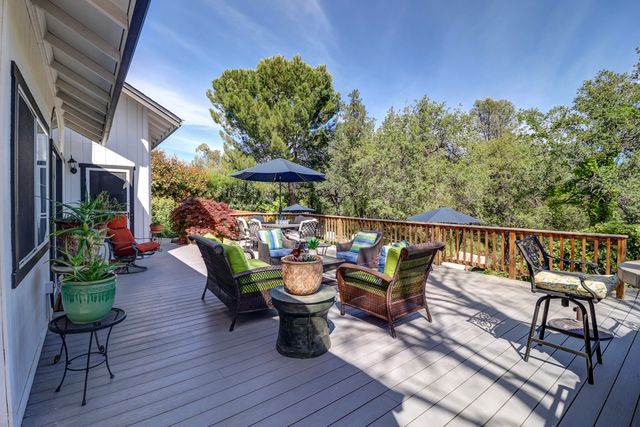 1289 River Ridge Drive, Redding, CA 96003