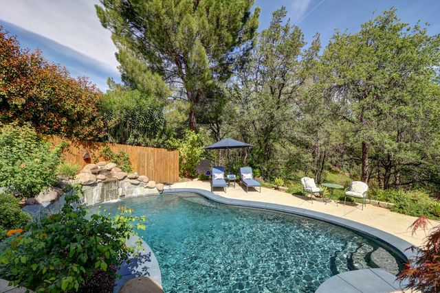 1289 River Ridge Drive, Redding, CA 96003