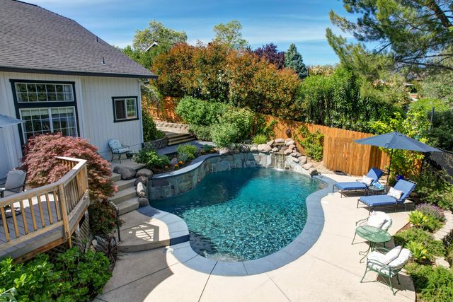 1289 River Ridge Drive, Redding, CA 96003