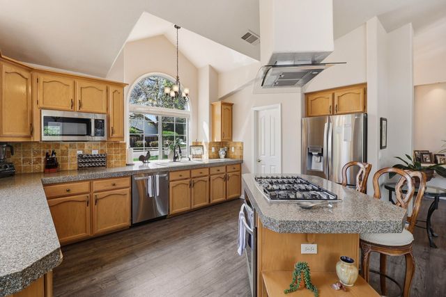 1289 River Ridge Drive, Redding, CA 96003