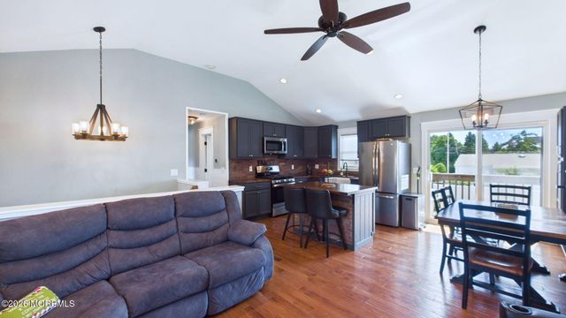 783 Simmons Drive, Toms River, NJ 08753