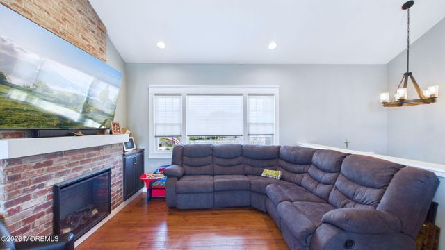 783 Simmons Drive, Toms River, NJ 08753